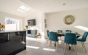 Beautiful House For A Cosy Weekend